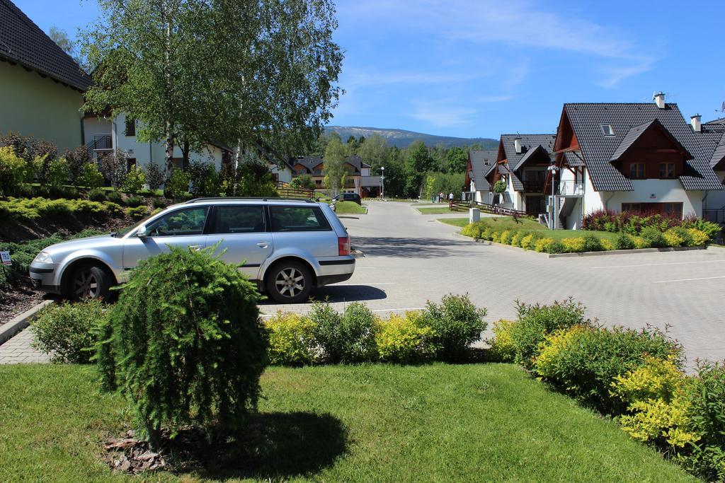 "Rodzinny Apartament Pod Sniezka 2" Na Osiedlu "Apartamenty Pod Sniezka" Karpacz Luaran gambar